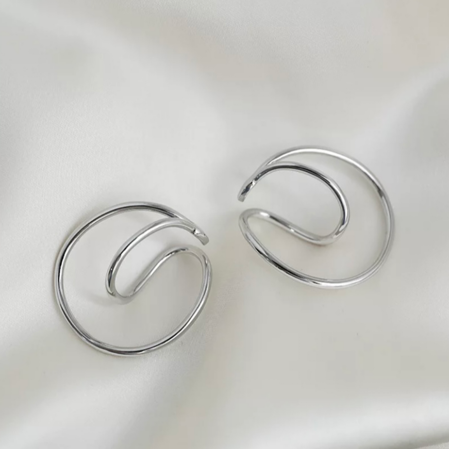 ZE Circle Of Life Cuff